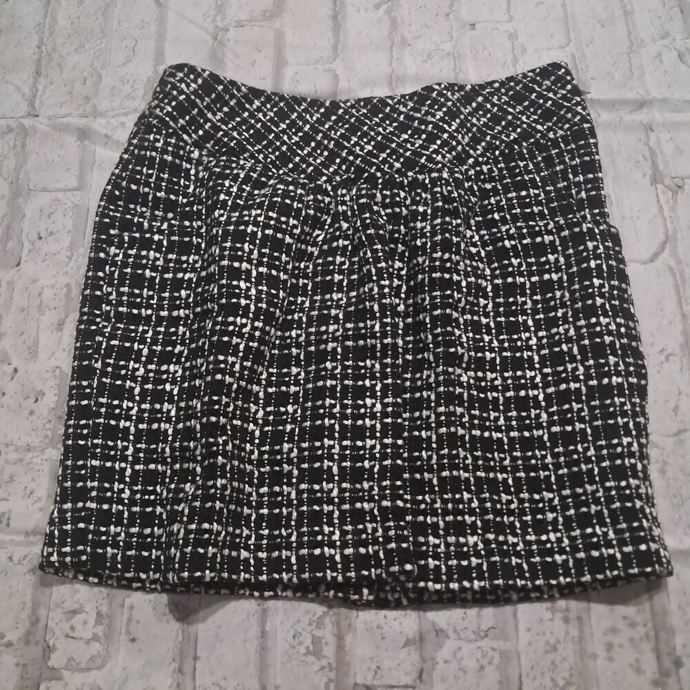 One A Nordstrom Women's Size 4 Skirt Black and White Mini Tweed Pocket High Rise